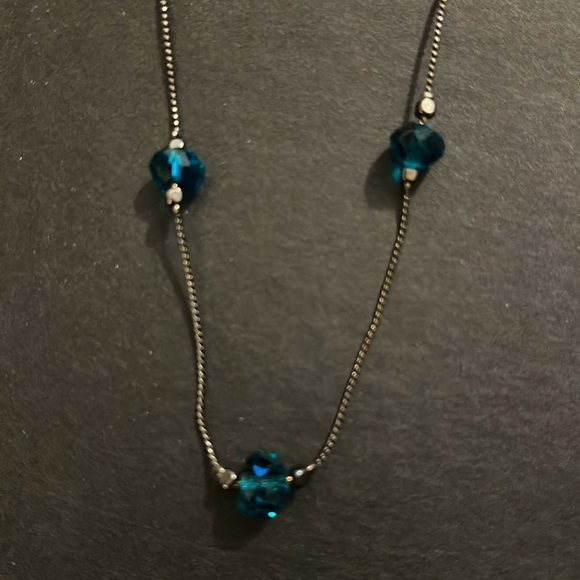 Beautiful turquoise & black metal necklace. 3 feet of necklace! - Picture 2 of 3